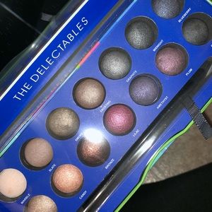 The Delectable Eyeshadow Palette
